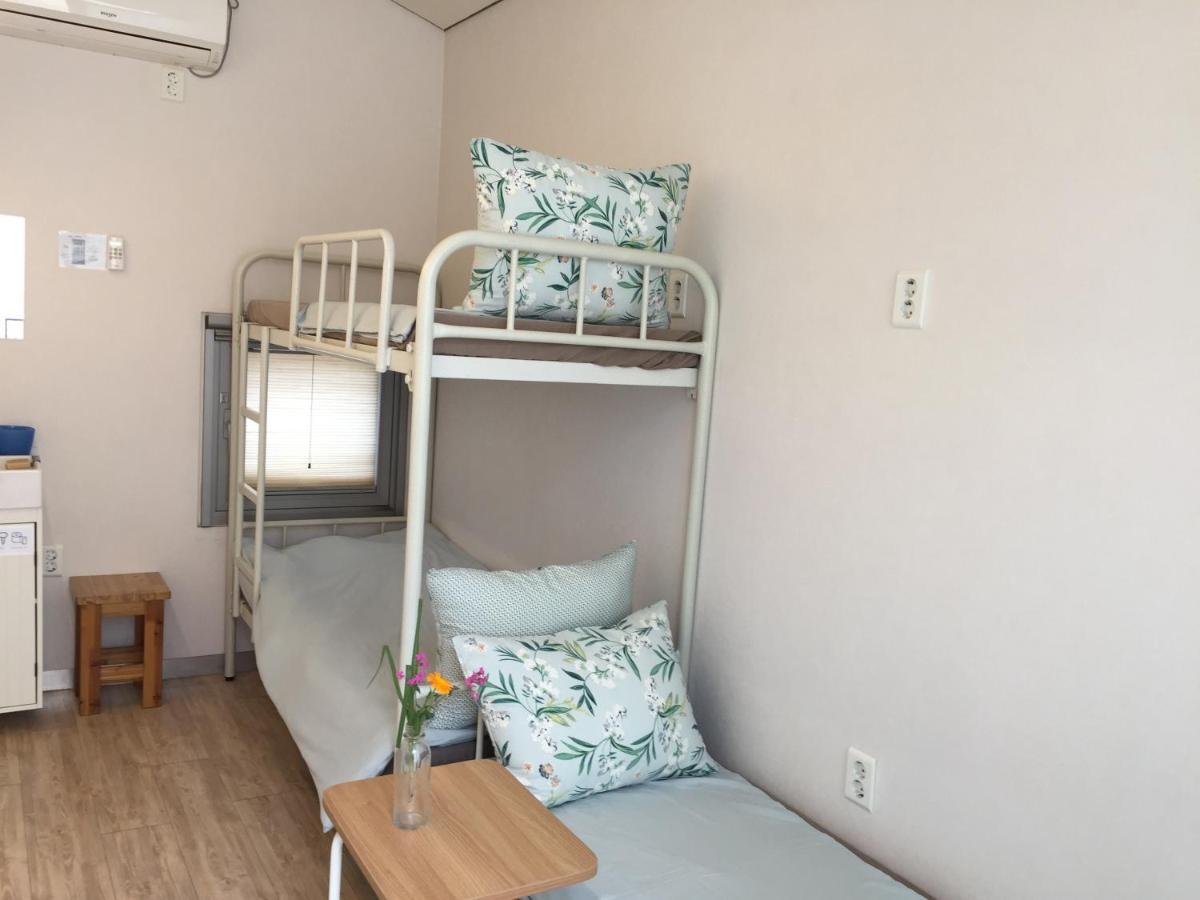 Inside Busan Hostel Esterno foto